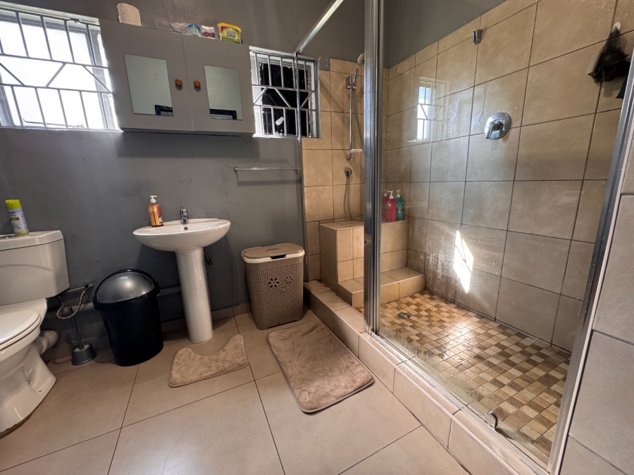 7 Bedroom Property for Sale in Deneysville Free State